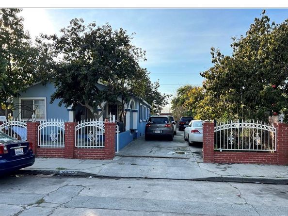 10931 Anzac, Los Angeles CA 90059