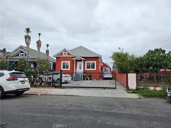 953 E 22nd Street, Los Angeles CA 90011