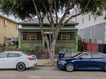 1124 1126 E 25th Street