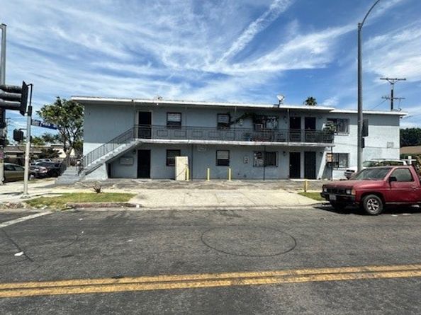 9222 S San Pedro Street, Los Angeles CA 90003