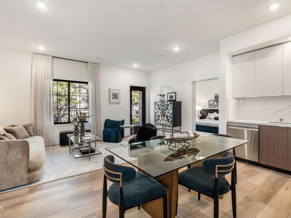 139 S Oak Knoll Avenue 302, Pasadena CA 91101