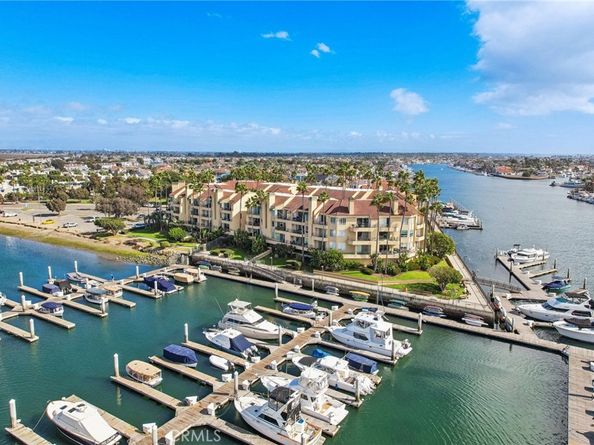 16291 Countess 211, Huntington Beach CA 92649