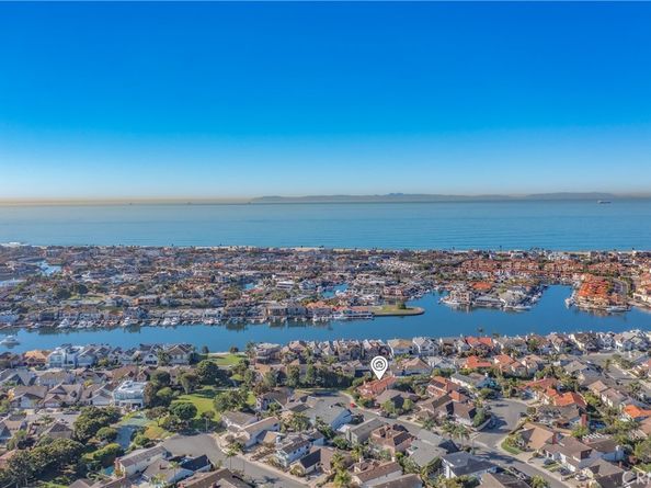 16351 Spartan Circle, Huntington Beach CA 92649