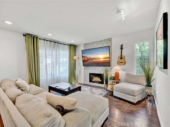 177 N Singingwood Street 22, Orange CA 92869