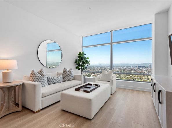 900 W Olympic Boulevard 34F, Los Angeles CA 90015