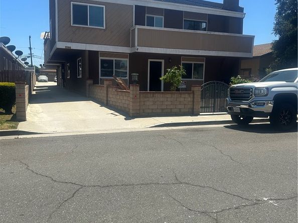 7782 Newman Avenue, Huntington Beach CA 92647