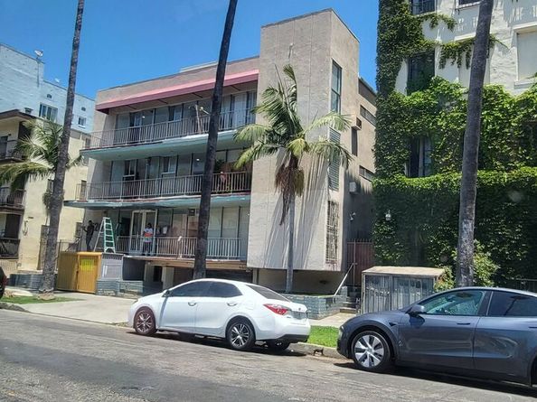 520 S Kenmore Avenue, Los Angeles CA 90020