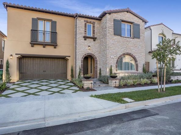 62 Poncho, Irvine CA 92602