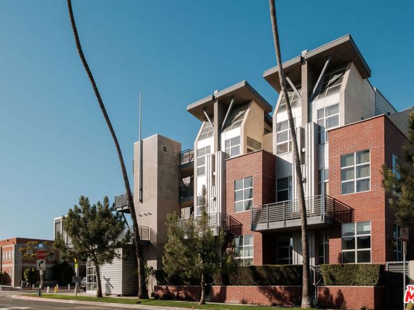 1912 Broadway 205, Santa Monica CA 90404