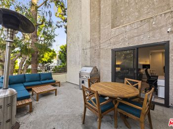 8110 Manitoba Street