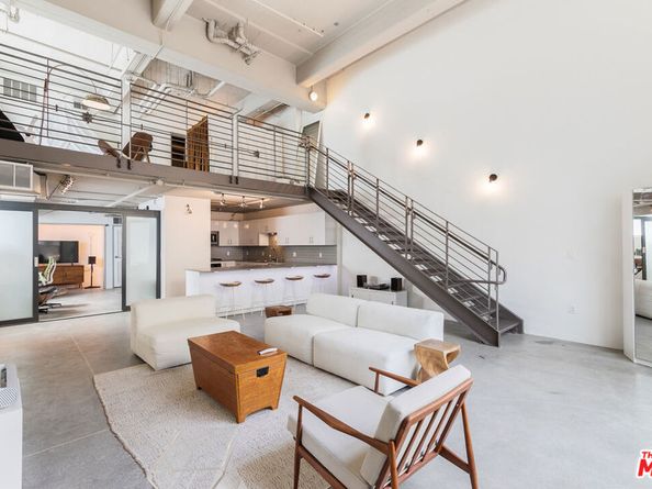 1130 S Flower Street 103, Los Angeles CA 90015