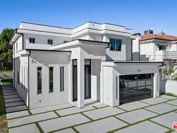 6723 Sunnyslope Avenue