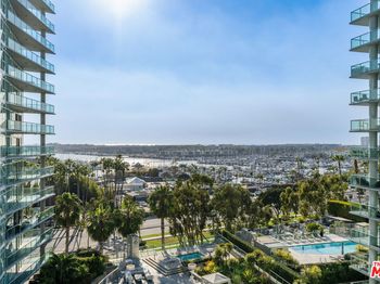 13600 Marina Pointe Drive