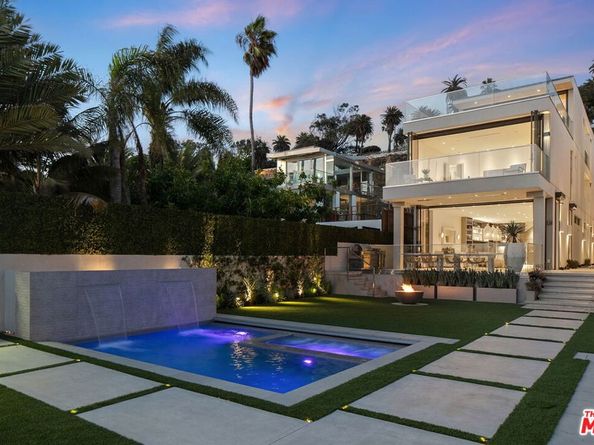 938 Palisades Beach Road, Santa Monica CA 90403