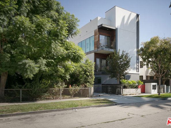 2652 S Mansfield Avenue, Los Angeles CA 90016