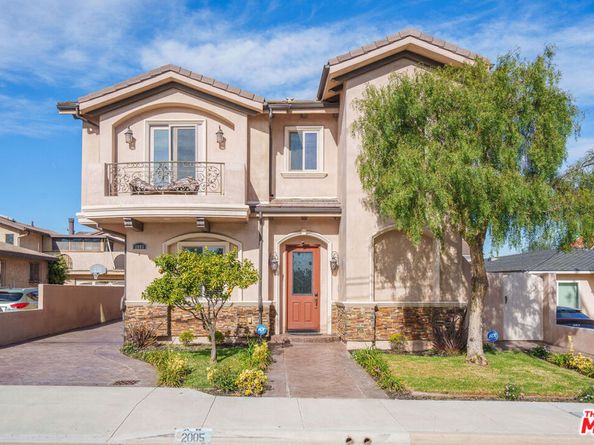 2005 Robinson Street B, Redondo Beach CA 90278