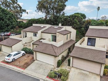 8870 Caminito Primavera