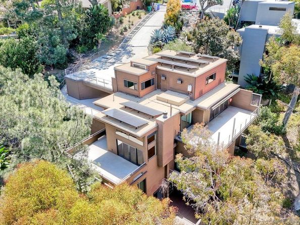 4242 Falcon St, San Diego CA 92103