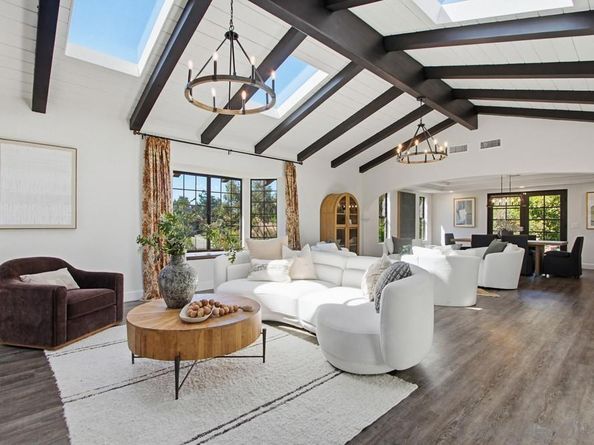 2024 Grandview Rd, Vista CA 92084