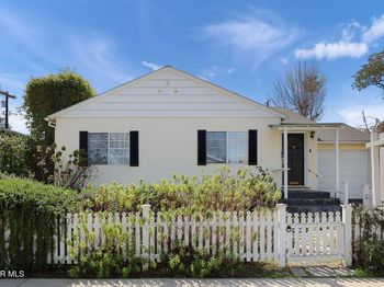 18020 Collins Street