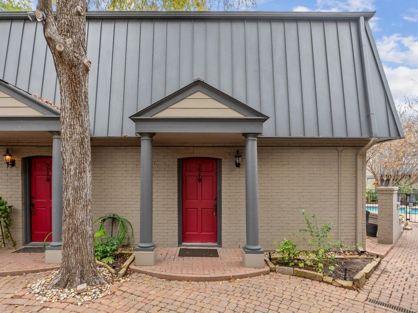 2500 Steck Ave 22, Austin TX 78757