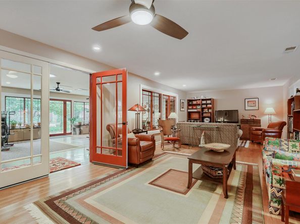 6011 Shoal Creek BLVD, Austin TX 78757