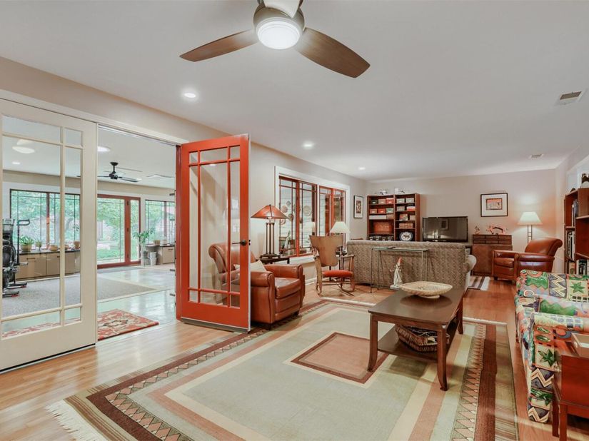 6011 Shoal Creek BLVD, Austin TX 78757