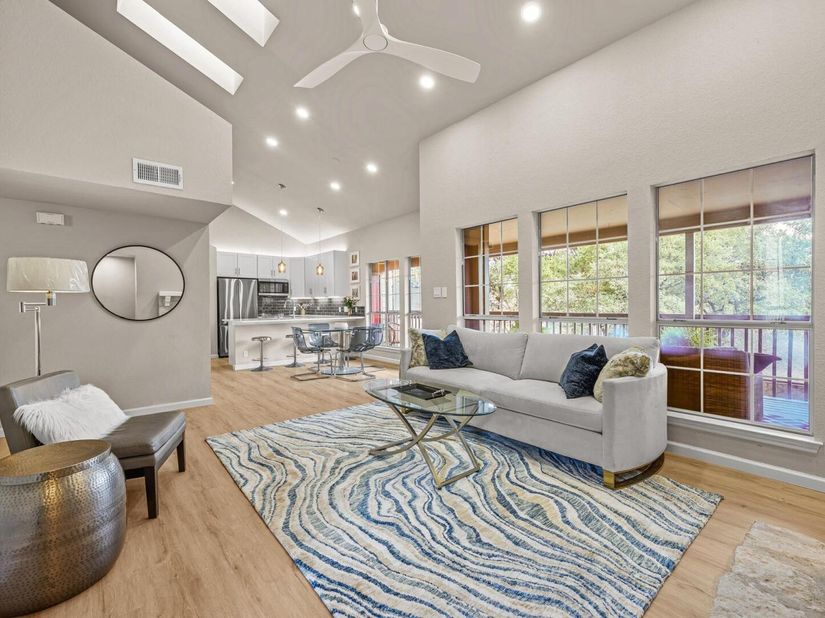 3809 Spicewood Springs RD 241, Austin TX 78759