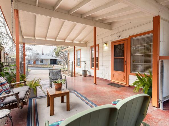 204 La Vista ST, Austin TX 78704