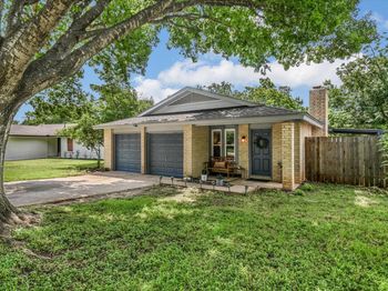 623 Buckskin DR