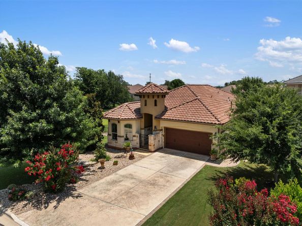 109 Limestone DR, Georgetown TX 78628