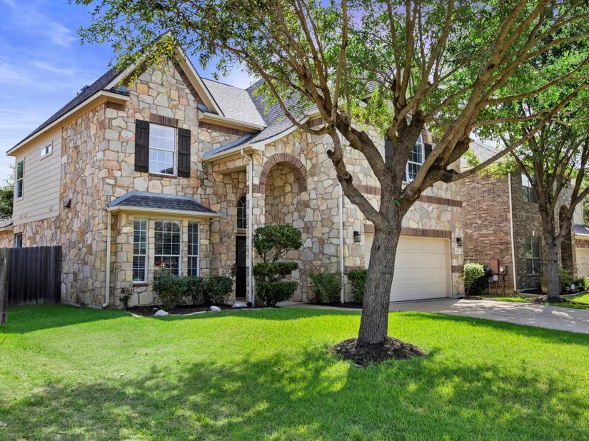 2700 Salorn WAY, Round Rock TX 78681