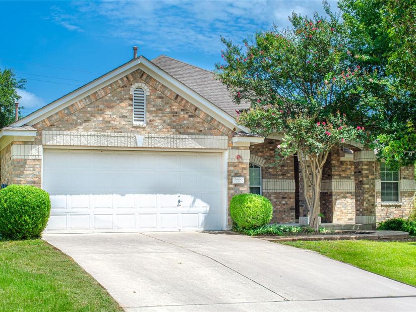7709 Black Mountain DR, Austin TX 78736