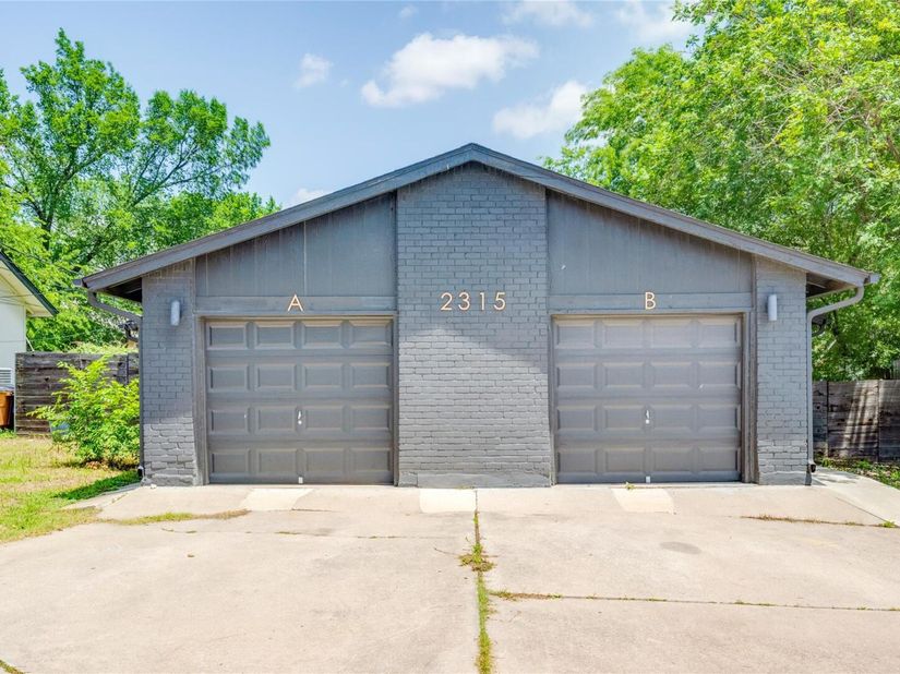 2315 Burleson RD, Austin TX 78741