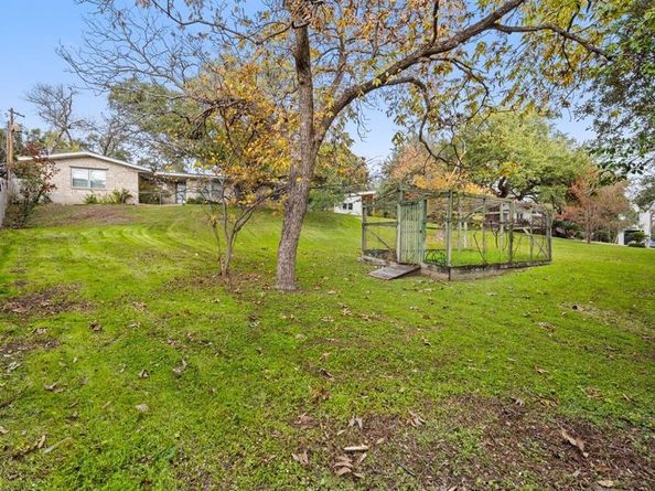 601 Sandringham CIR, Austin TX 78704