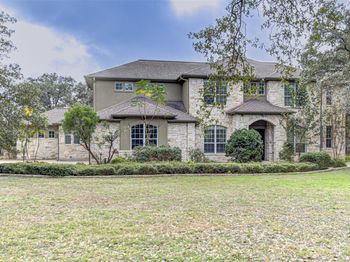 5701 Laguna Cliff LN