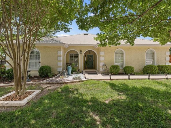 606 Explorer, Lakeway TX 78734