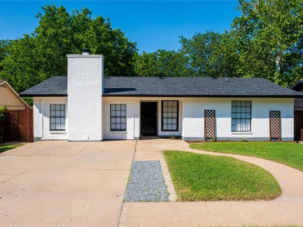 4604 Brassiewood DR, Austin TX 78744