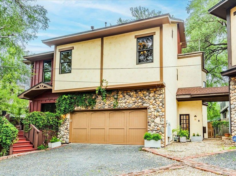3012 S 4th ST B, Austin TX 78704