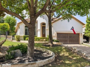 11712 Red Oak Valley LN