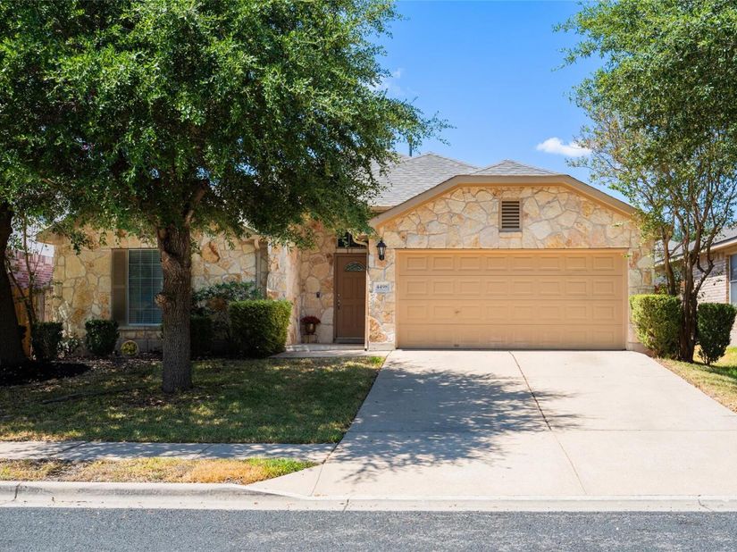 4498 Heritage Well LN, Round Rock TX 78665