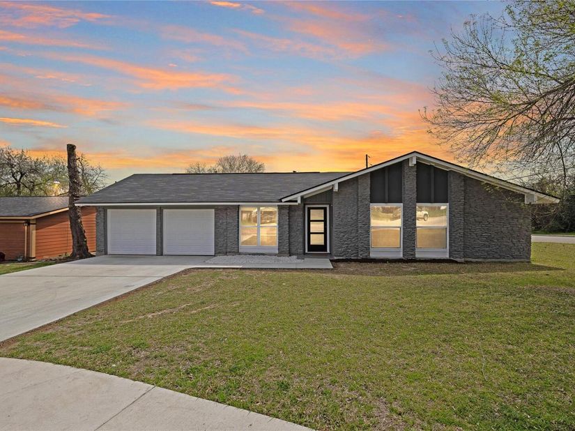 2927 Norwood hill ST, Austin TX 78723