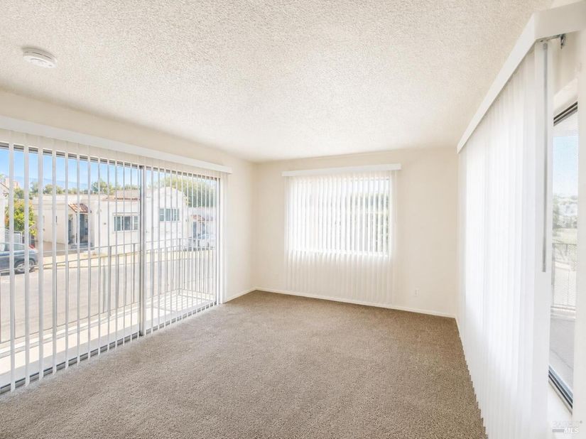 2048 13th Avenue, Oakland CA 94606
