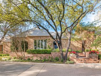 29  Saint Laurent Place 