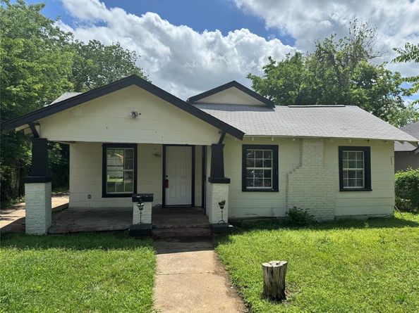 3616  Ave Avenue  N, Fort Worth Texas 76105