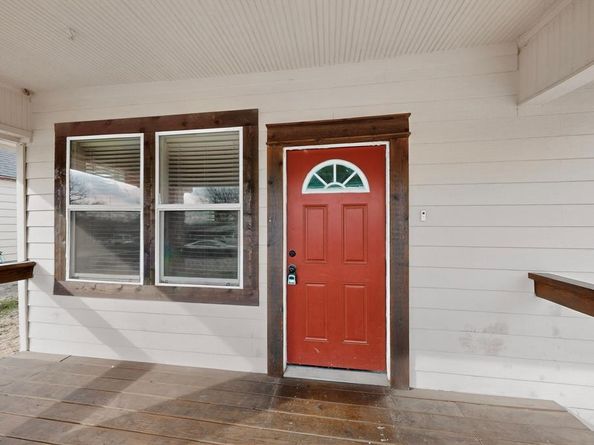 1315 E Arlington Avenue , Fort Worth Texas 76104