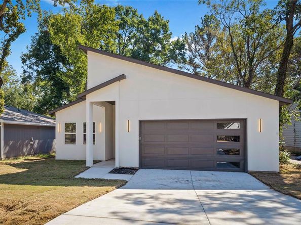 2228  Echo Lake Drive , Dallas Texas 75253