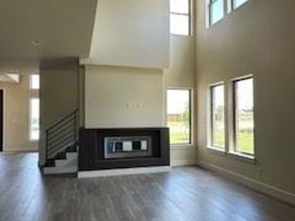 524  Elias Street , DeSoto Texas 75115