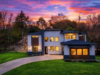 917  Brookwood Drive 