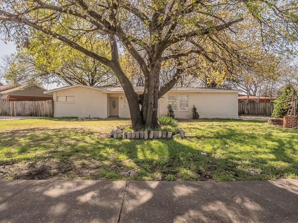 2204  Dunloe Avenue , Dallas Texas 75228